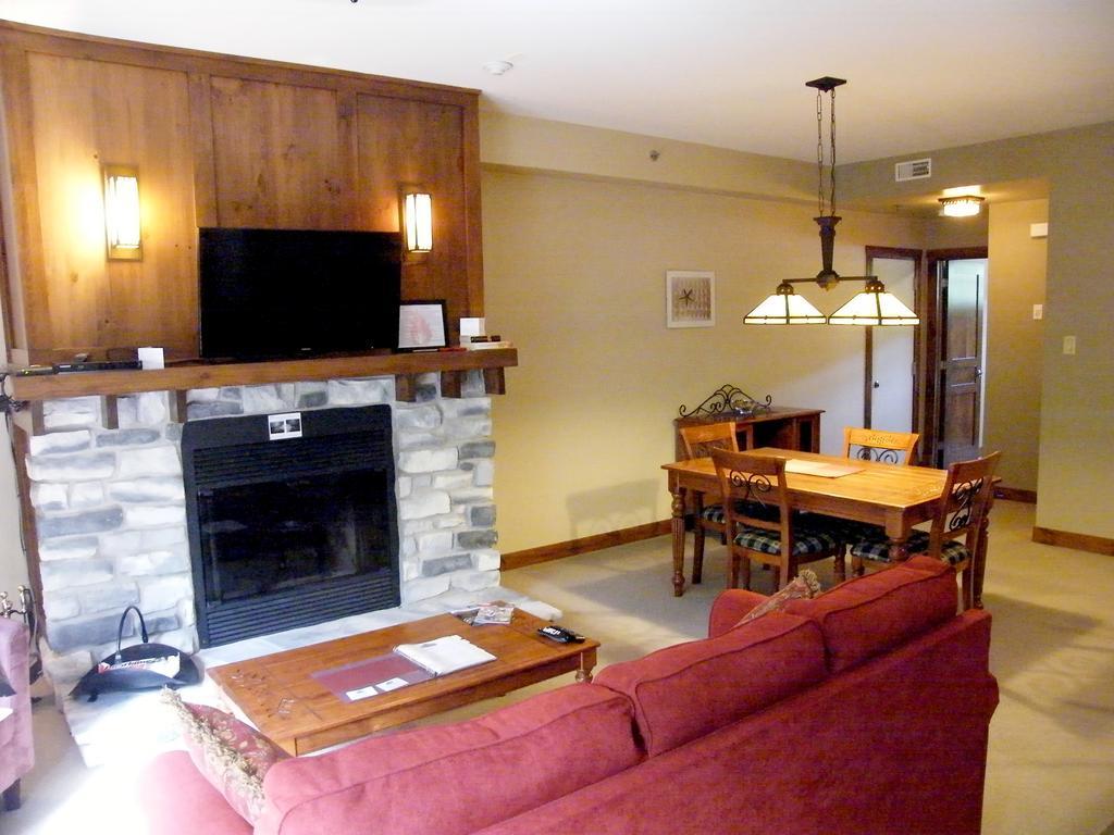 Appartamento Tremblant Les Eaux - Location Adp Mont-Tremblant Esterno foto
